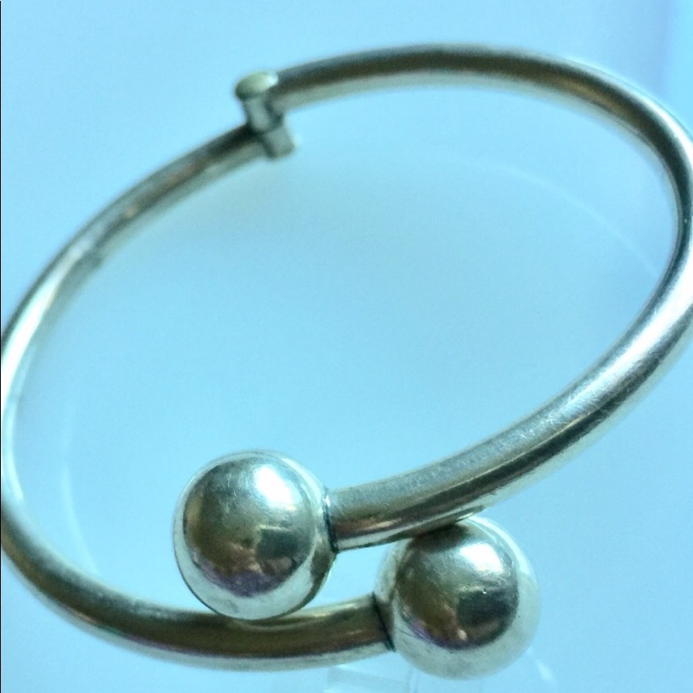 Sterling Silver Hinged Bangle Bracelet